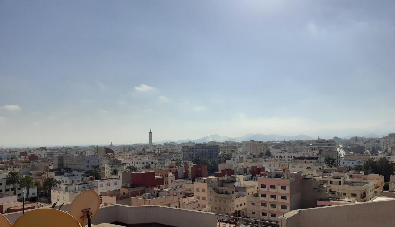 Residence La Corniche Etage 4 Nador Esterno foto