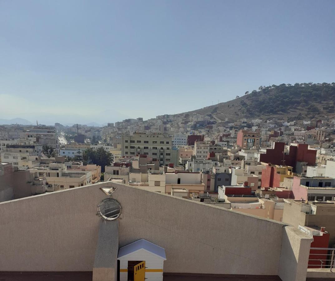 Residence La Corniche Etage 4 Nador Esterno foto